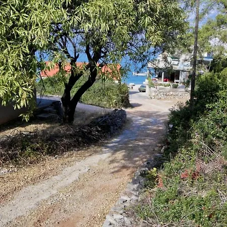 Apartman Robinson Josip *