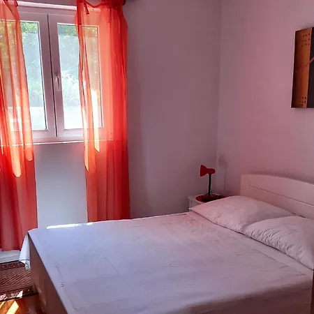 Apartman Robinson Josip Bogomolje